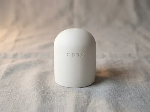 קופת צדקה מבטון – לבן
